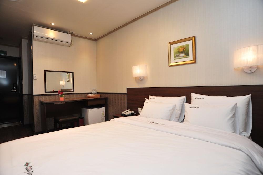Global Inn Seoul Dongdaemun City Days Inn Ngoại thất bức ảnh