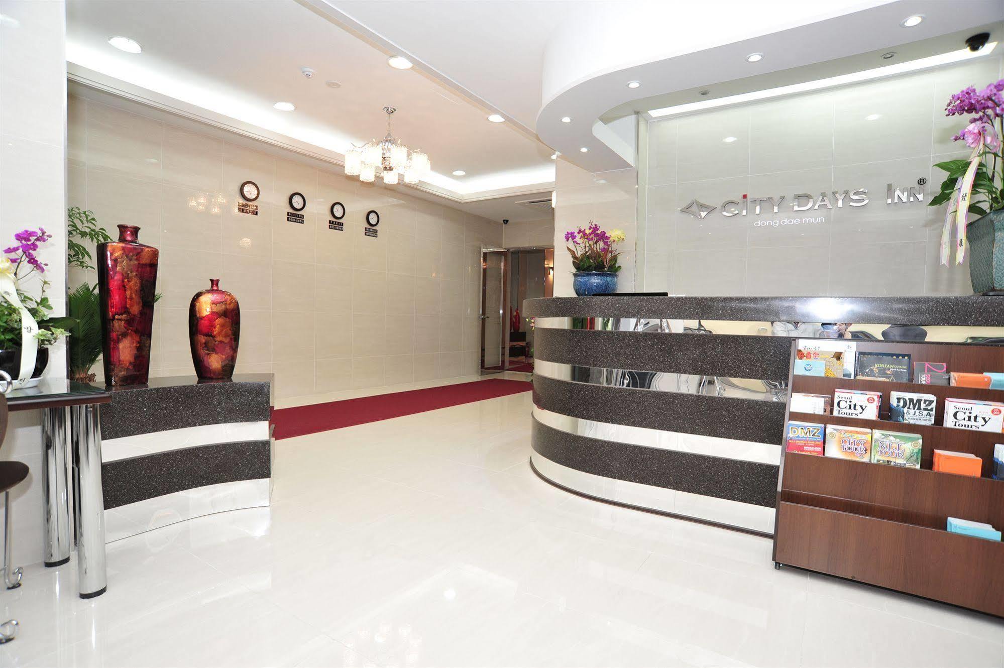 Global Inn Seoul Dongdaemun City Days Inn Ngoại thất bức ảnh
