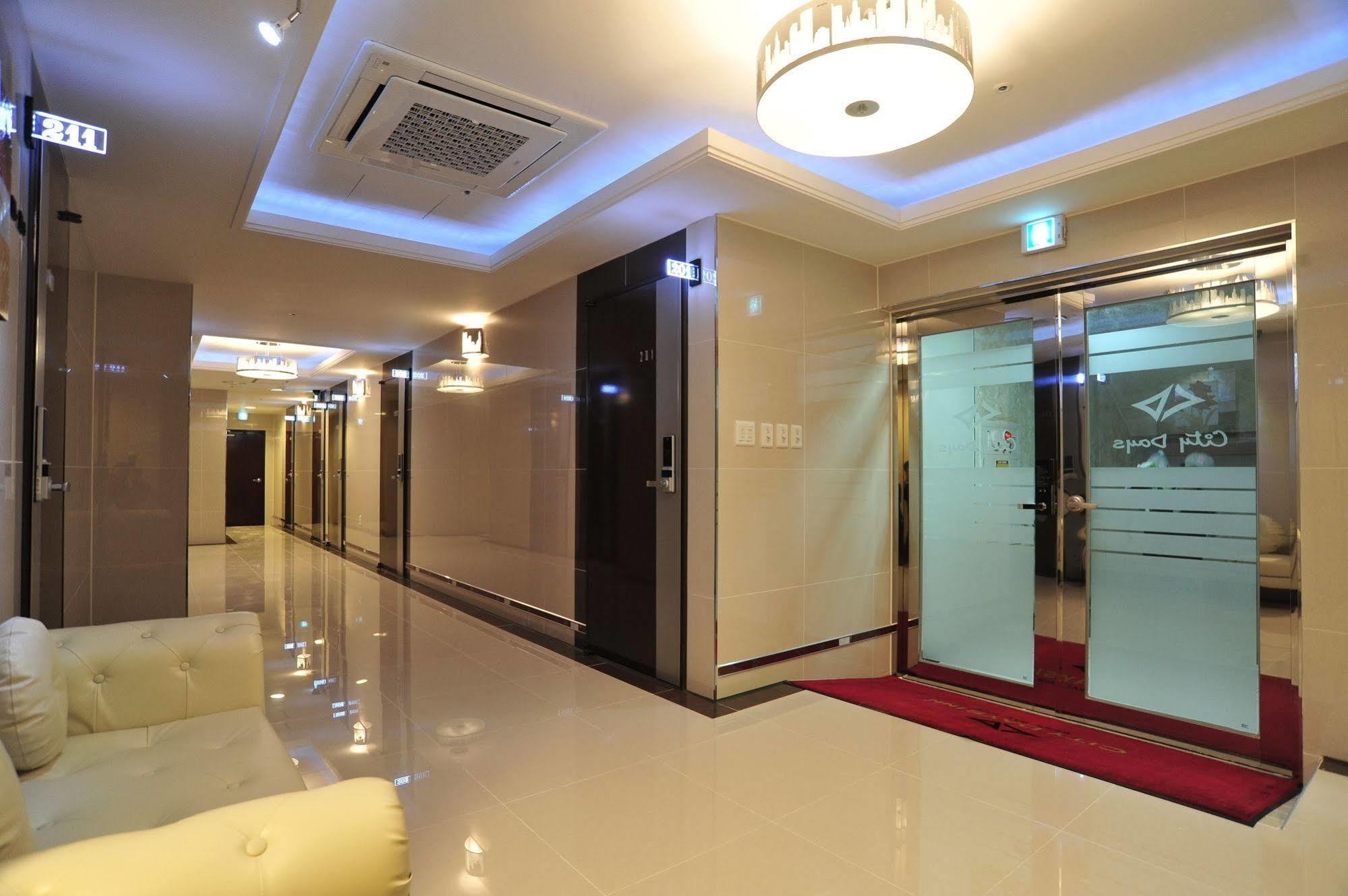Global Inn Seoul Dongdaemun City Days Inn Ngoại thất bức ảnh